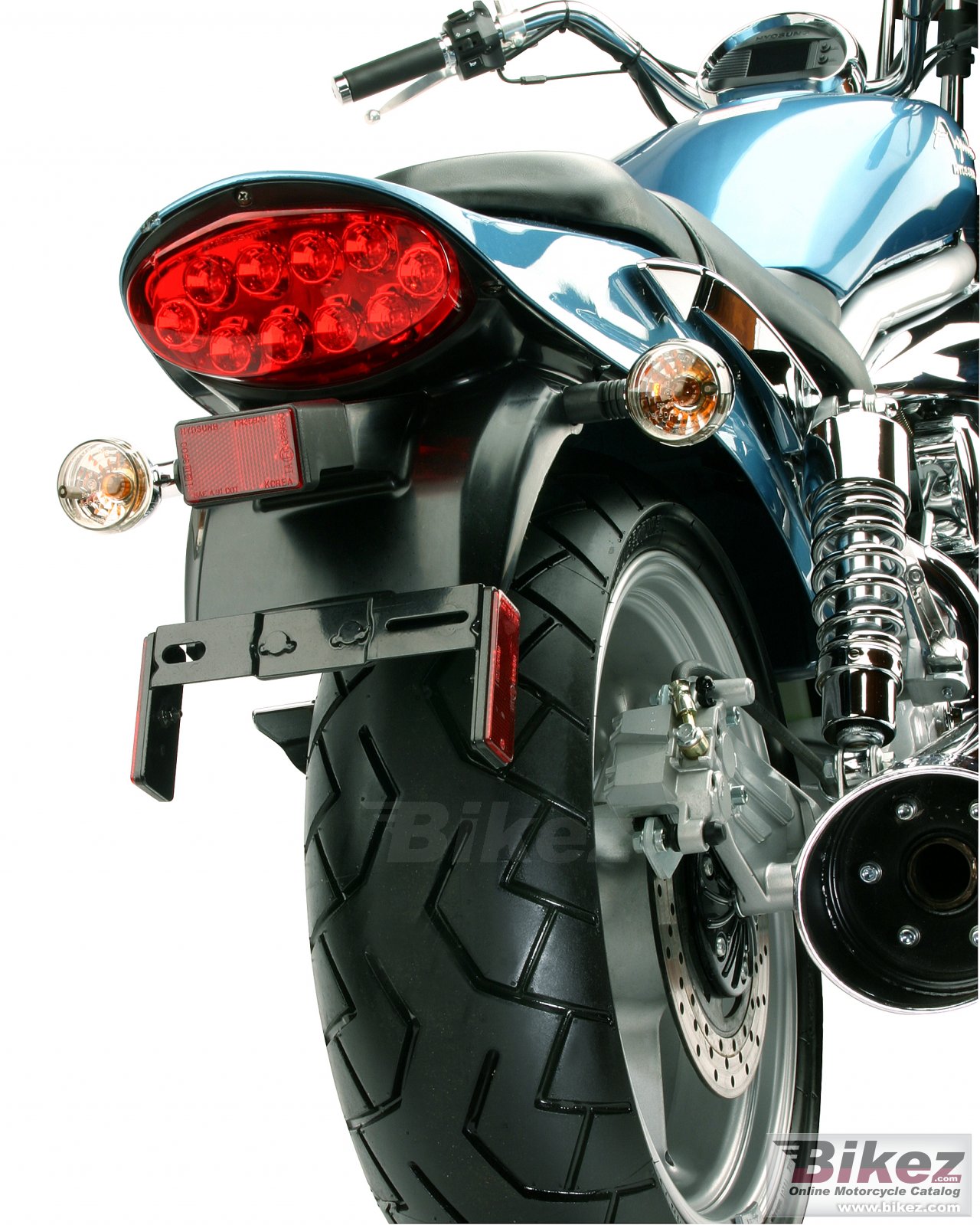 Big Hyosung aquila 650 picture and wallpaper from Bikez.com